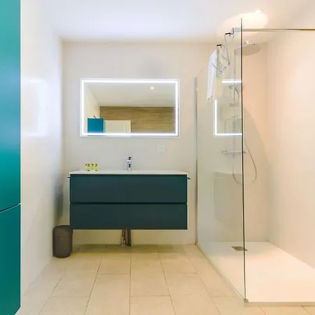 Villa Select'sohome - Magnifique Pour 10 Personnes Avec Piscine A Debordement Et Vue Sur La ! - Pavillou