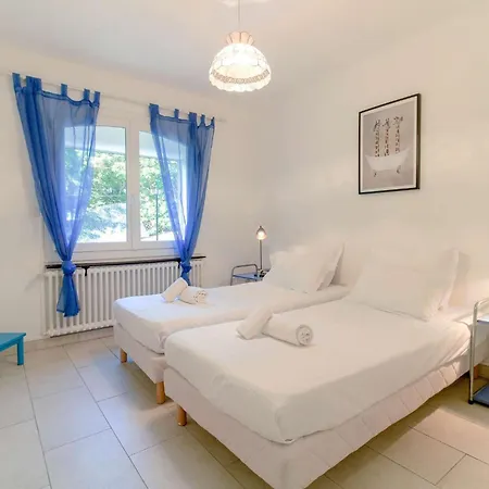 Select'sohome - Magnifique Pour 10 Personnes Avec Piscine A Debordement Et Vue Sur La ! - Pavillou Villa Le Lavandou