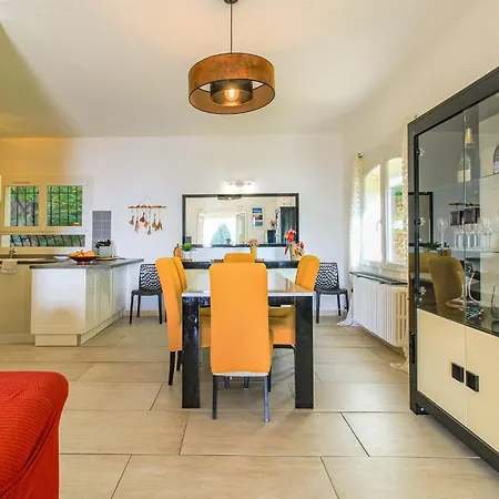 Villa Select'sohome - Magnifique Pour 10 Personnes Avec Piscine A Debordement Et Vue Sur La ! - Pavillou *